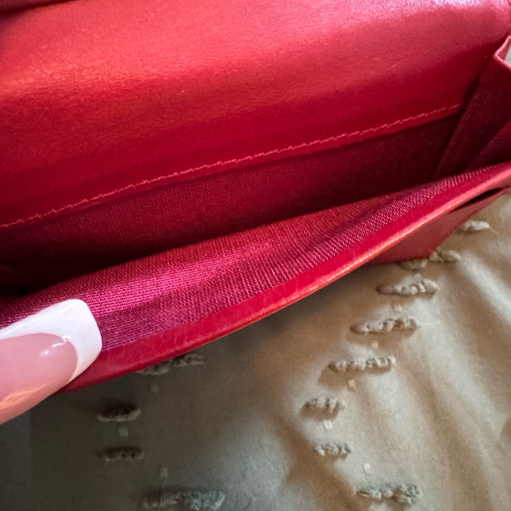 Red Burberry Embossed Card Holder - Picture 3 of 8
